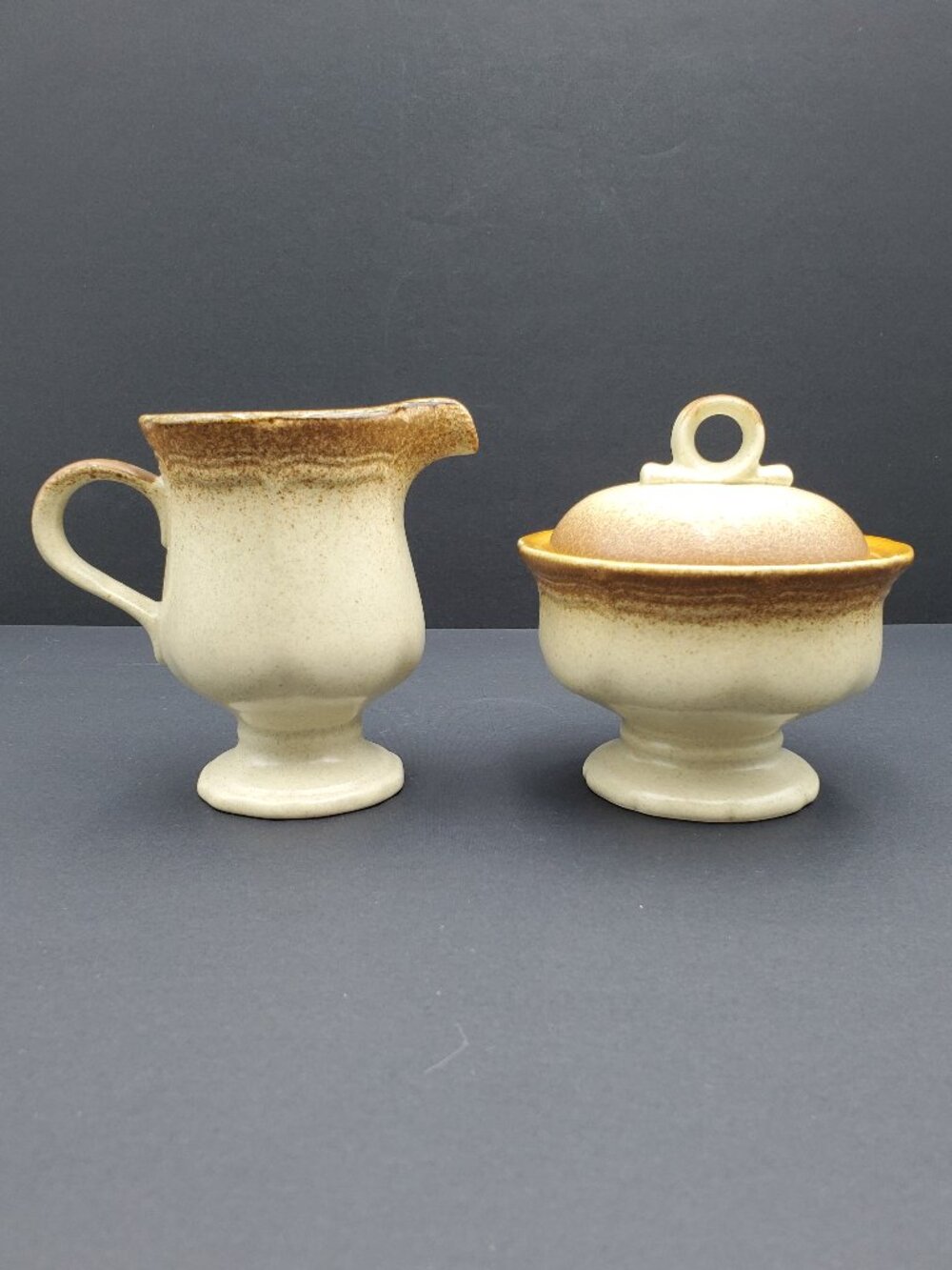Mikasa Whole Wheat Creamer & Sugar Bowl with Lid Tan Speckled Creamer Set